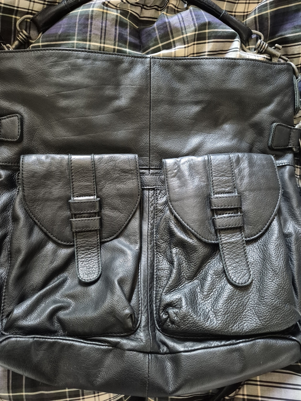 LIEBESKIND BERLIN Black Leather Crossbody Bag